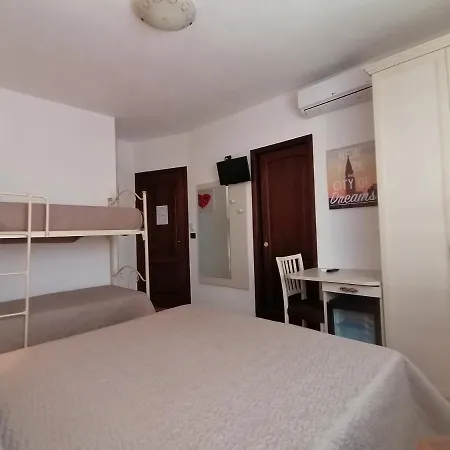 Bed & Breakfast Isa *