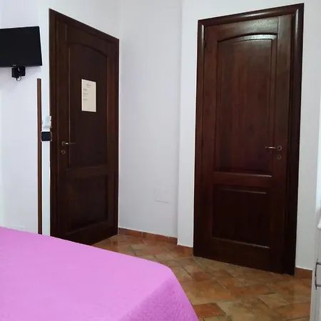 Isa Bed & Breakfast *