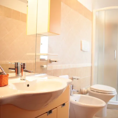 فندق مبيت وإفطار Isa 3*