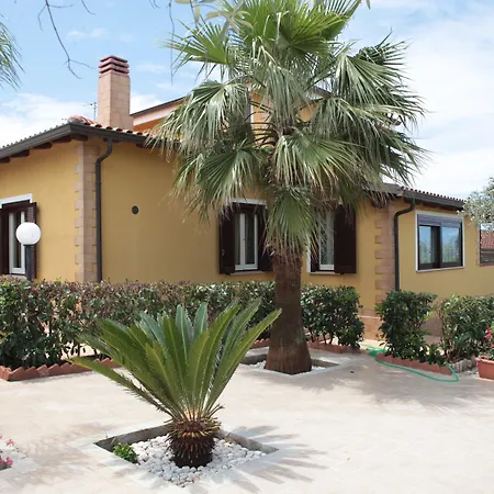 Bed & Breakfast Isa 3*