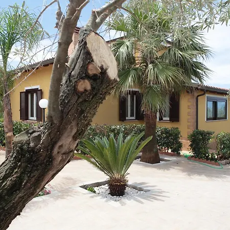 Isa Bed & Breakfast *