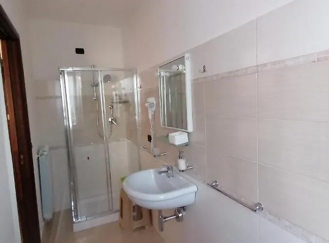 Isa לינה וארוחת בוקר 3*