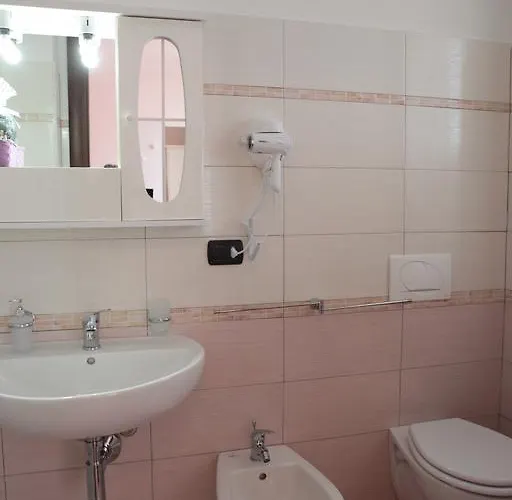 Isa לינה וארוחת בוקר 3*